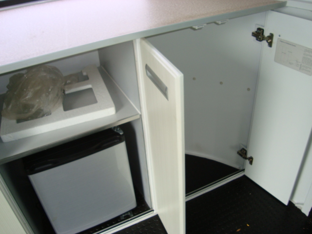 Flutuador de cavalo com carga de ângulo alongado para 2 cavalos