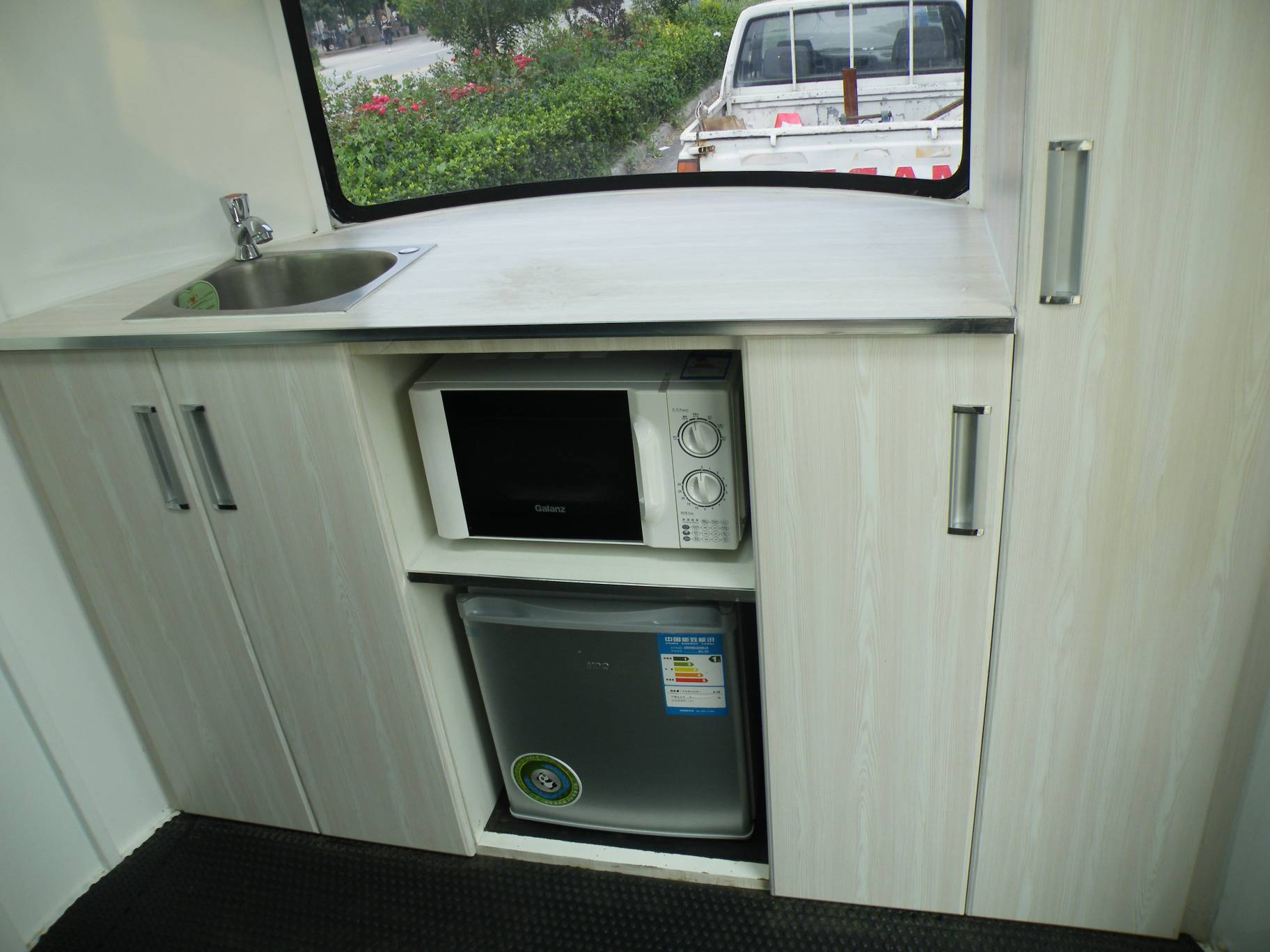 Flutuador de cavalo com carga de ângulo alongado para 2 cavalos