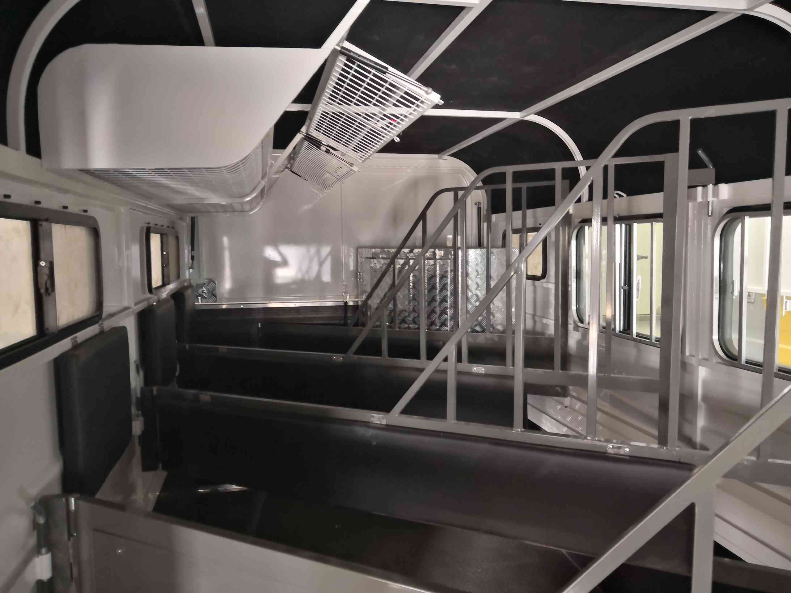 Flutuador de Cavalo Tipo Deluxe para 3 Cavalos