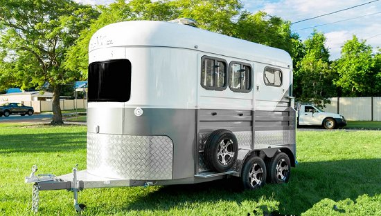 Flutuador de cavalo de carga angular para 2 cavalos