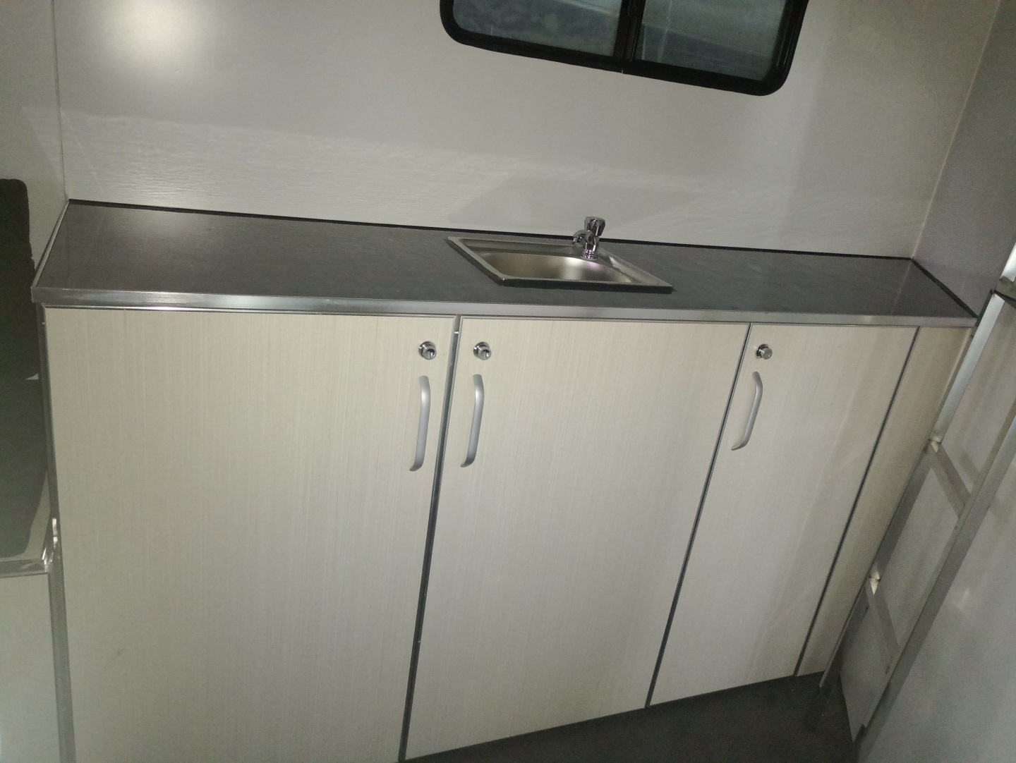 flutuador de cavalo frontal quadrado personalizado