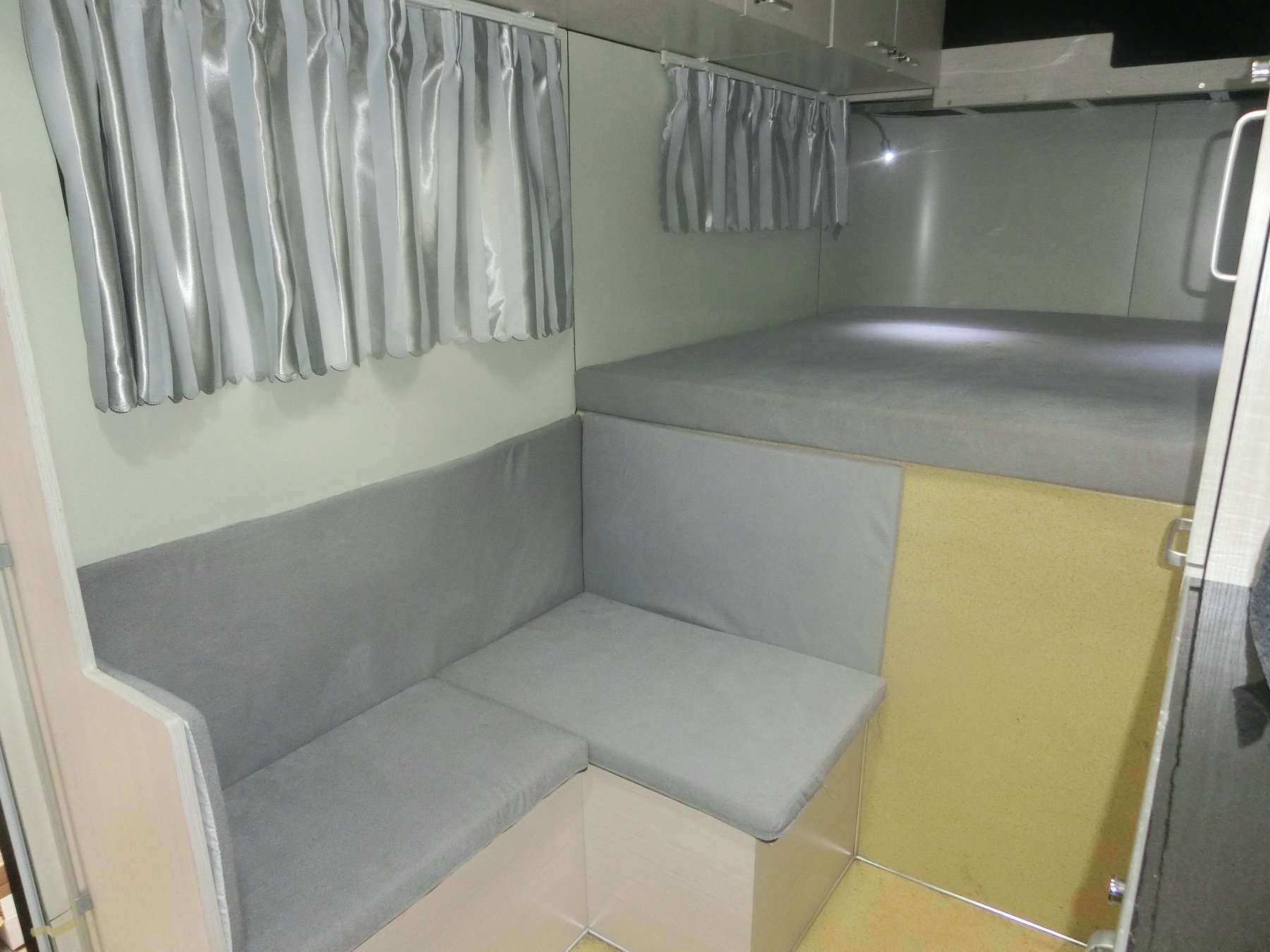 reboque de cavalo frontal quadrado feito sob medida