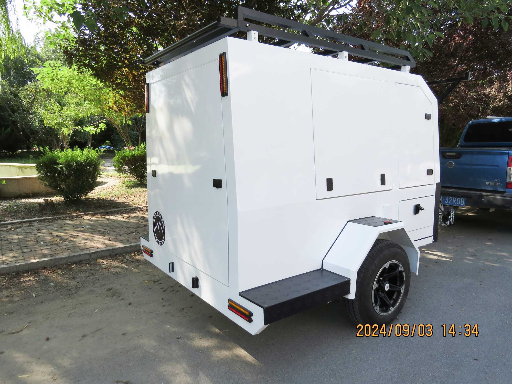 Trailer de comerciante de serviço de eixo único